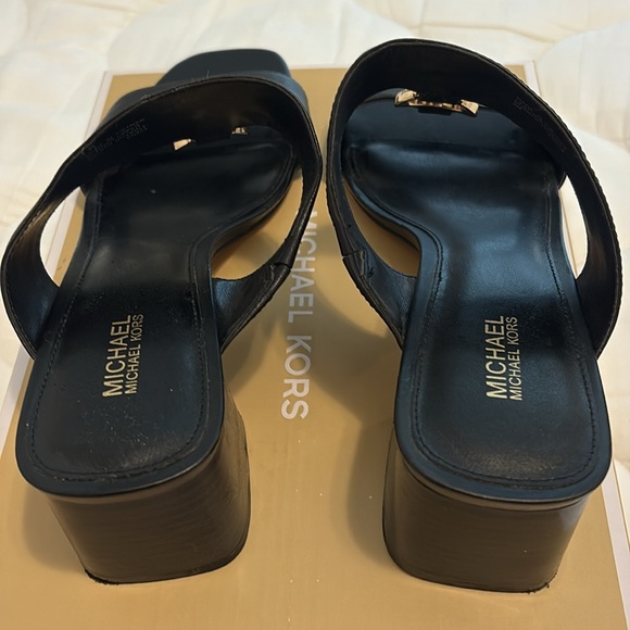 Michael Kors women's size 8 mule Black sandals leather Gently worn. - Picture 9 of 13
